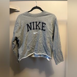Crop Nike sweater
